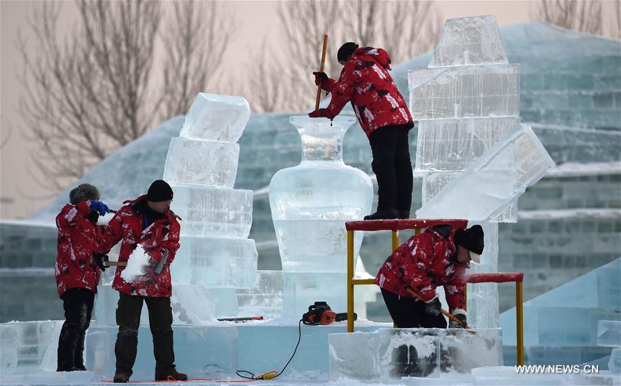 CHINA-HARBIN-ICE SCULPTURE-COMPETITION (CN)