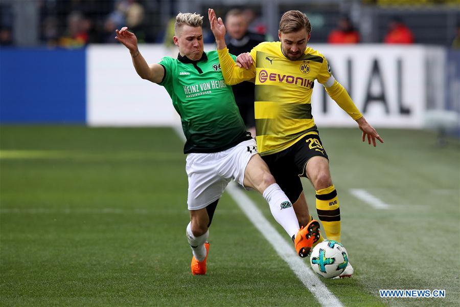 (SP)GERMANY-DORTMUND-SOCCER-BUNDESLIGA-DORTMUND VS HANNOVER