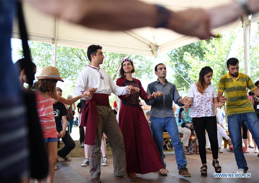 U.S.-WASHINGTON D.C.-SMITHSONIAN FOLKLIFE FESTIVAL-ARMENIAN WEDDING