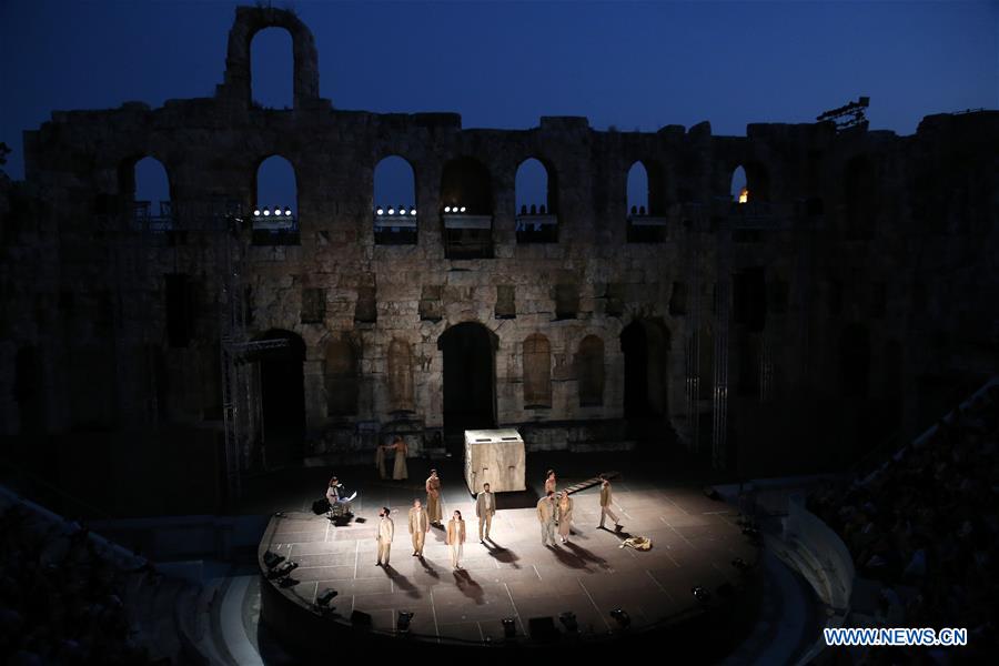 GREECE-ATHENS-THEATER-SOPHOCLES-ANTIGONE