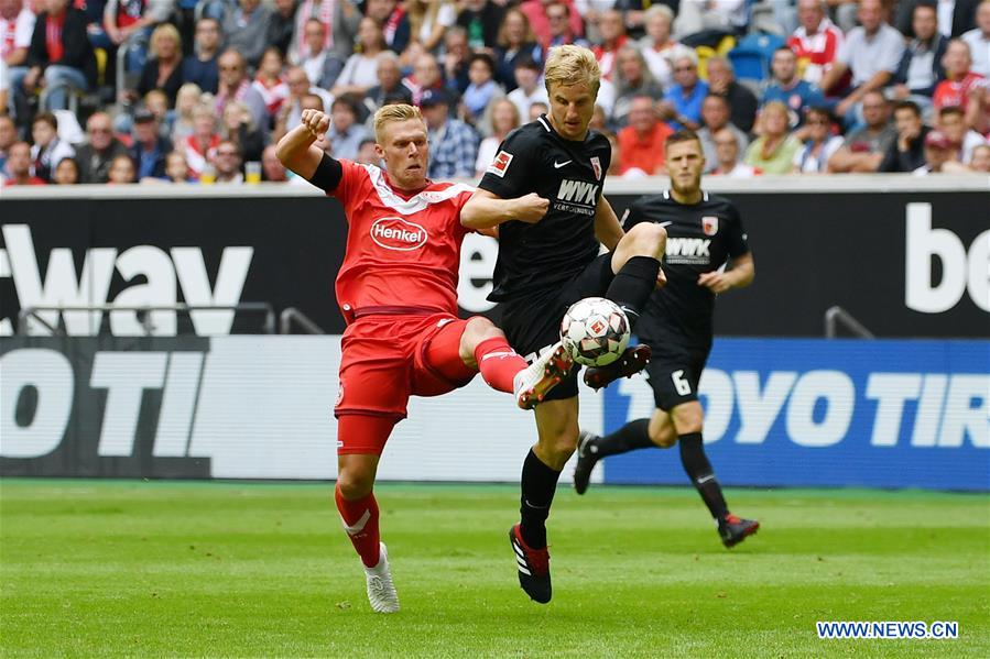 (SP)GERMANY-DUESSELDORF-SOCCER-BUNDESLIGA-DUESSELDORF VS AUGSBURG