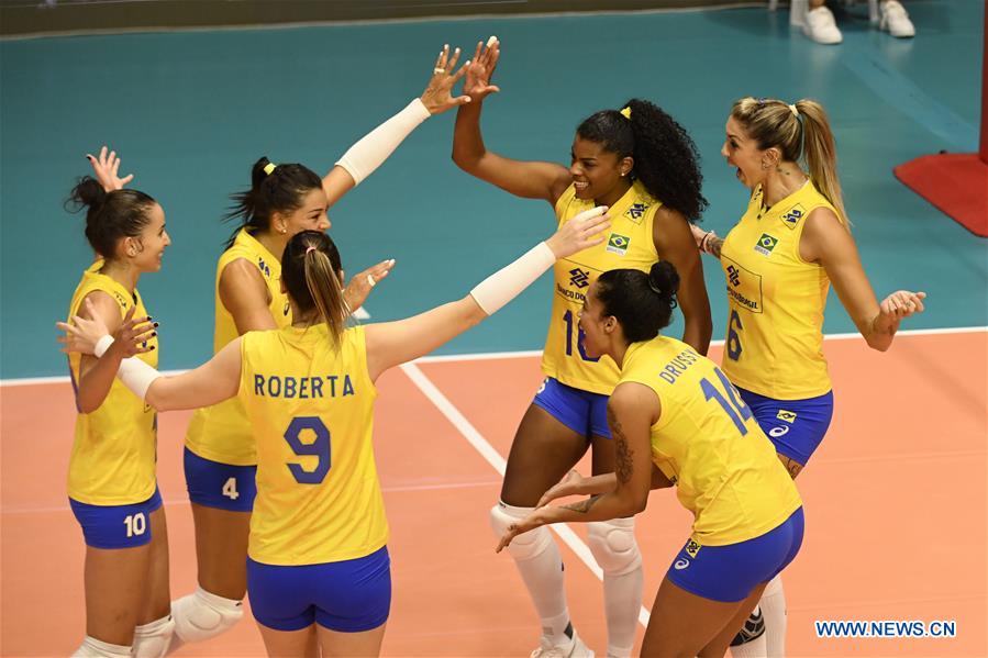 (SP)SWITZERLAND-MONTREUX-VOLLEYBALL-BRAZIL VS RUSSIA