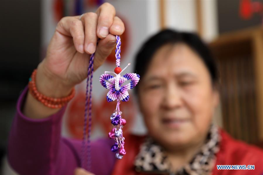 CHINA-HEBEI-SHIJIAZHUANG-KNOTTING-CRAFTSMANSHIP(CN)