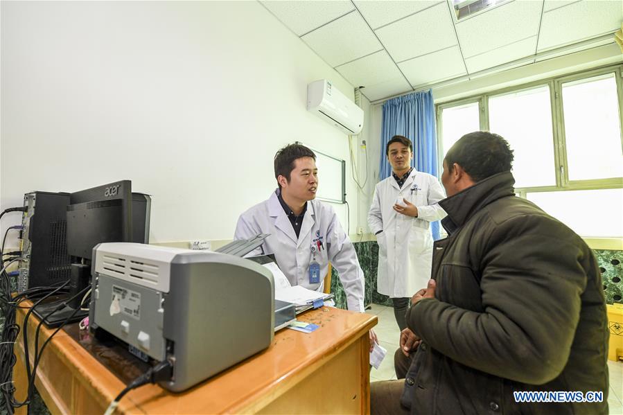 CHINA-XINJIANG-MEDICAL SERVICE (CN)