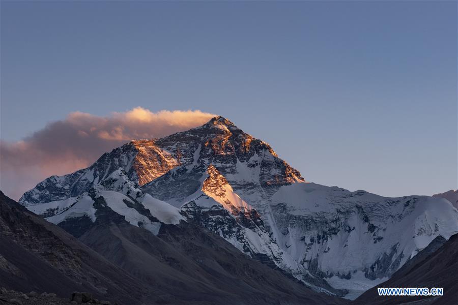 CHINA-TIBET-MOUNT QOMOLANGMA-SCENERY (CN)