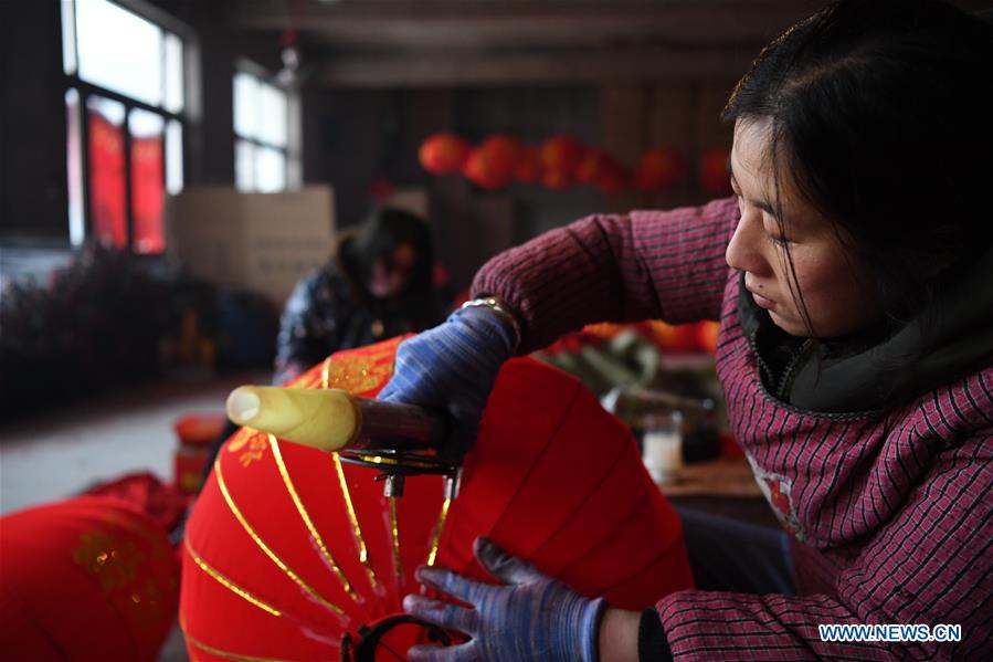 CHINA-SHANXI-FESTIVAL-LANTERN-MAKING (CN)