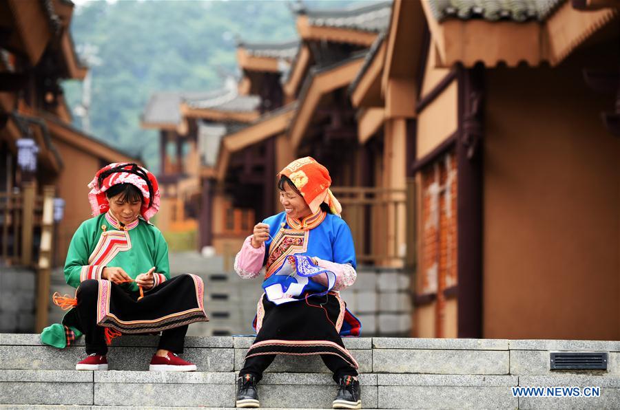 CHINA-GUIZHOU-YI ETHNIC GROUP-TOWN-RELOCATION-A-MEI QITUO (CN)