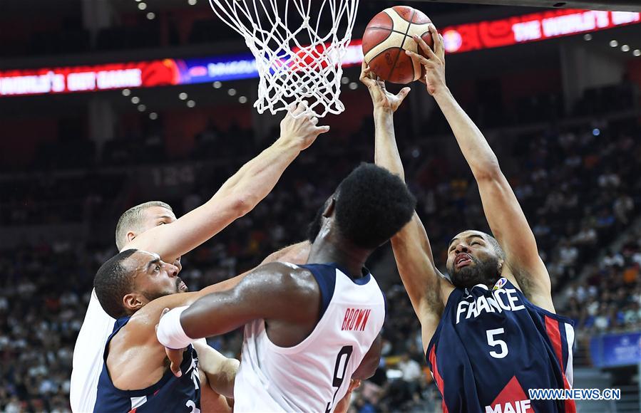 (SP)CHINA-DONGGUAN-BASKETBALL-FIBA WORLD CUP-QUARTER FINAL-USA VS FRANCE (CN)