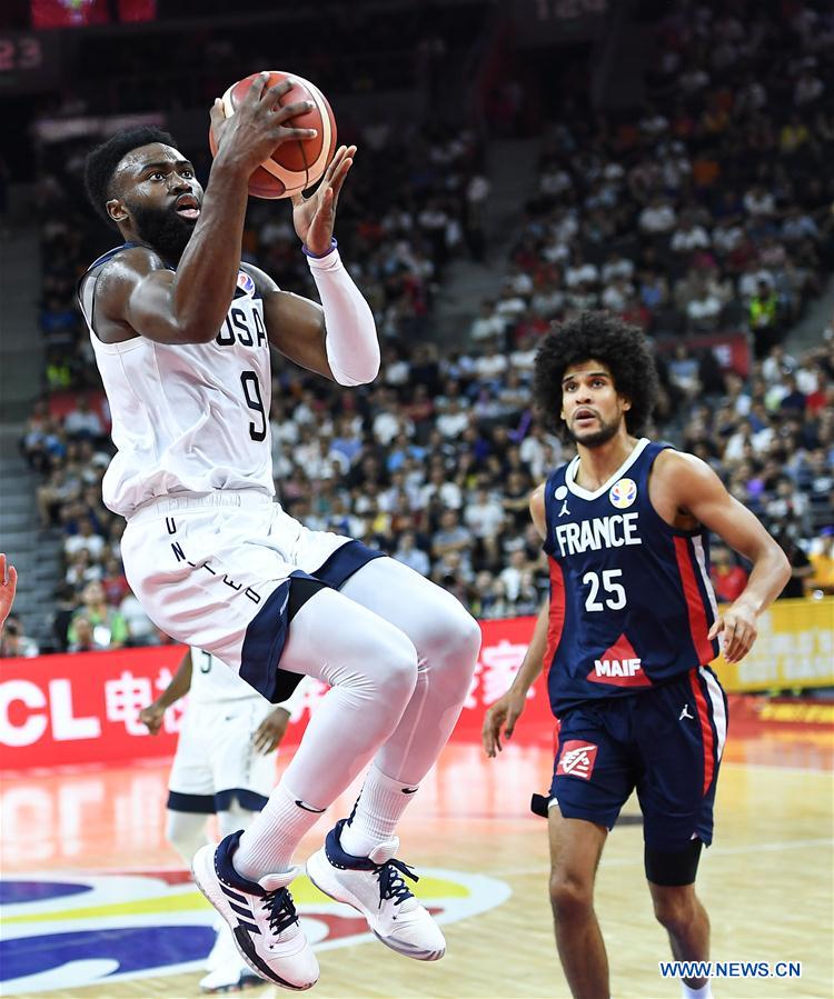 (SP)CHINA-DONGGUAN-BASKETBALL-FIBA WORLD CUP-QUARTER FINAL-USA VS FRANCE (CN)